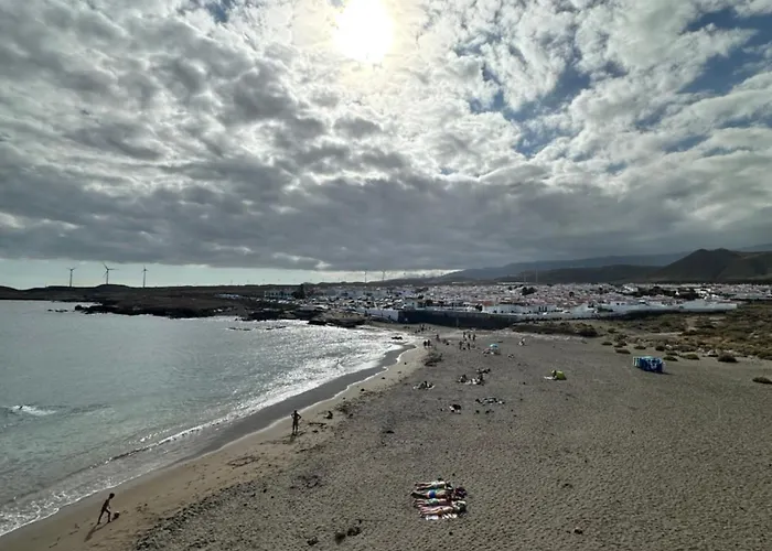 Julia Ancor * Abades (Tenerife)